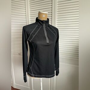 Tek Gear Black Long Sleeve Zip-Up Top